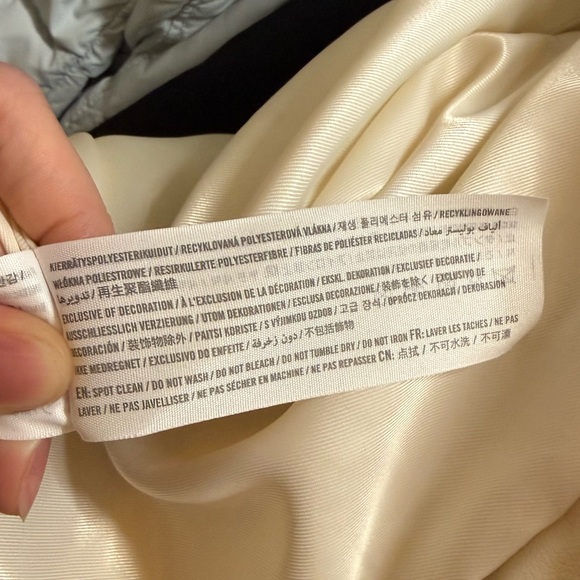 💚 Abercrombie And Fitch Cream mini zip up puffer jacket S - Picture 12 of 13
